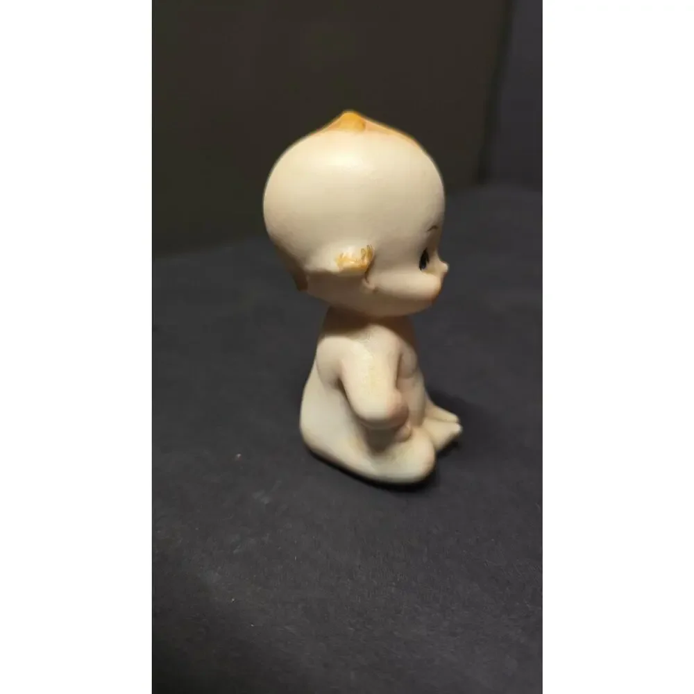 Unmarked porcelain kewpie